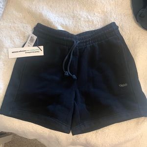 Black Cozy BF 5” shorts